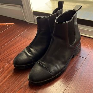 Cole Haan waterproof leather boots size 8 black